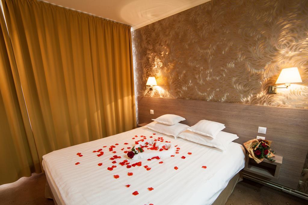 Hotel Stil Cluj-Napoca Cameră foto